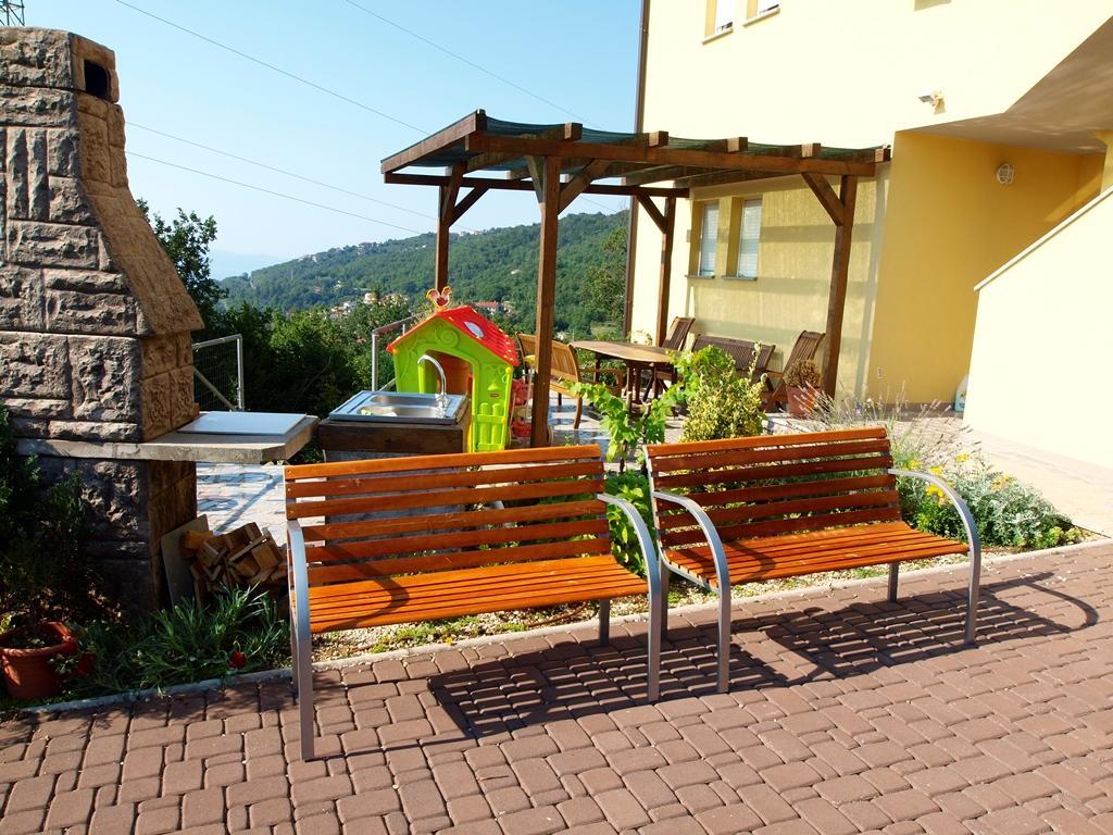 Apartments Jakov Matulji Exterior photo
